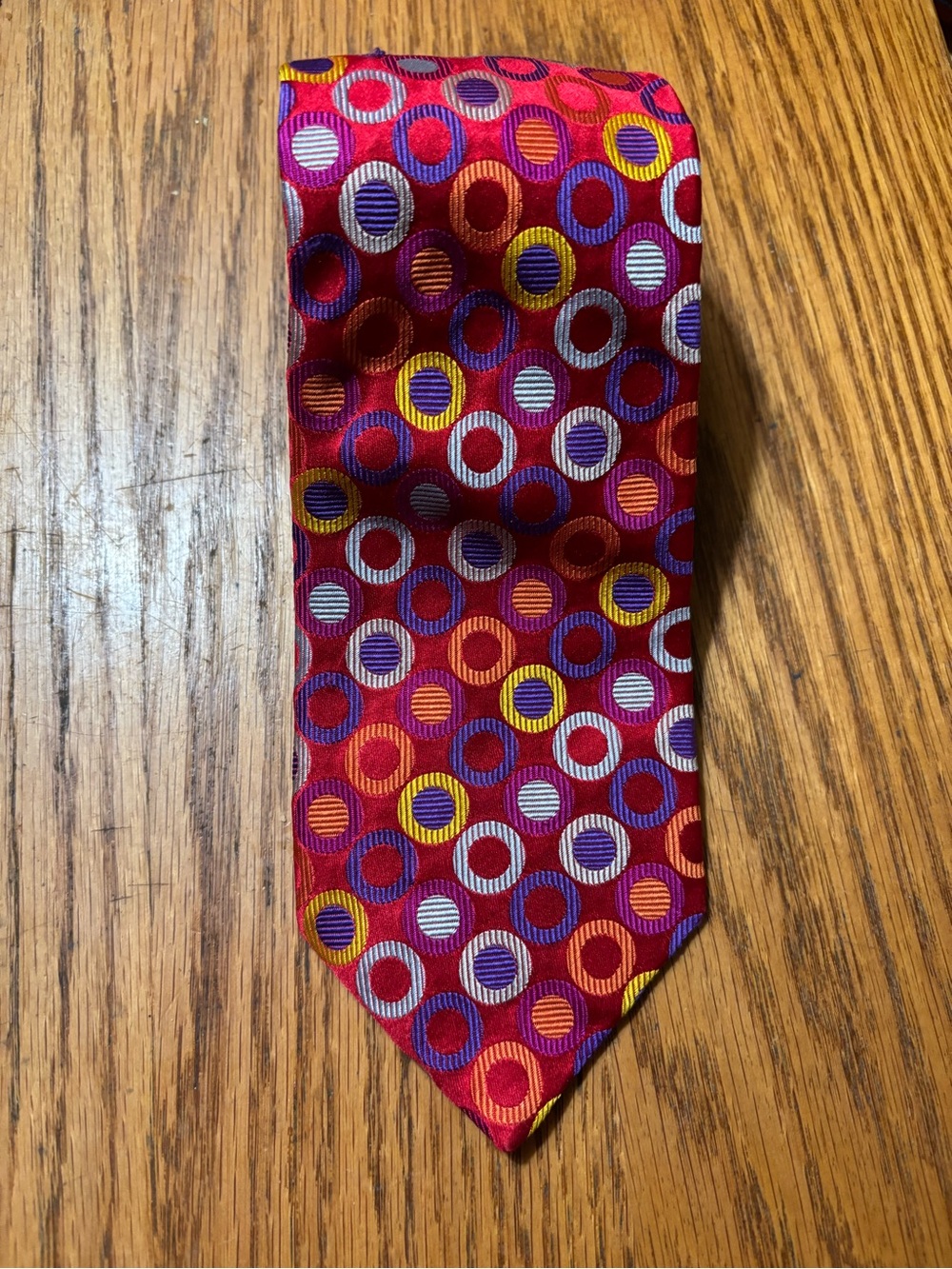 Charles Trywhitt Vibrant Red Geometric Circle Silk Tie